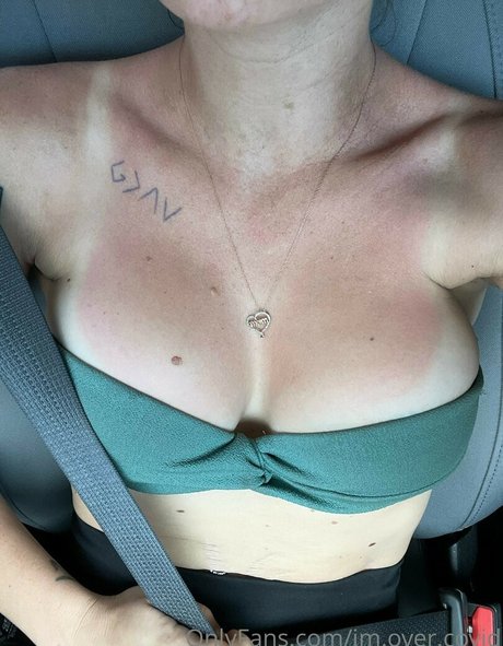 Foto di nudo di fuga di OnlyFans di Im Over Covid