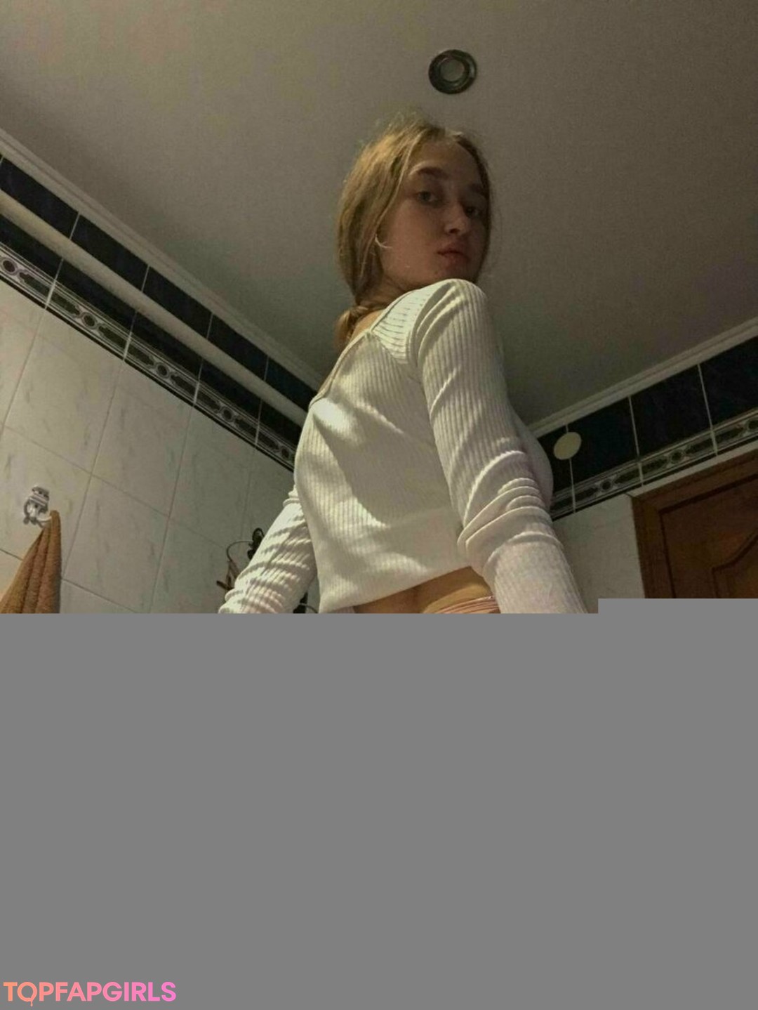 Foto di nudo di fuga di OnlyFans di Your Sexy Blonde #14 Foto di nudo di fuga di OnlyFans di Your Sexy Blonde #14