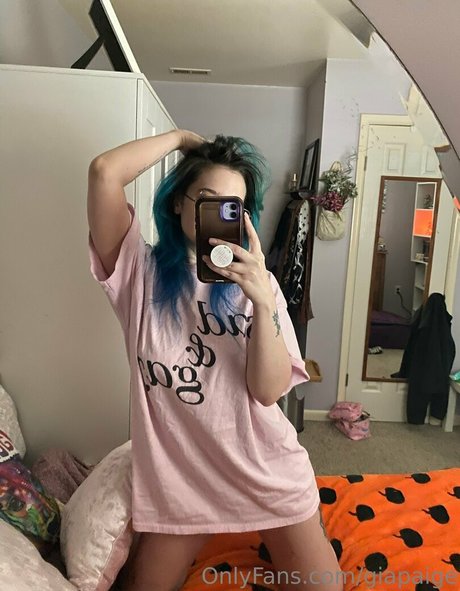 Foto di nudo di fuga di OnlyFans di Gia Paige