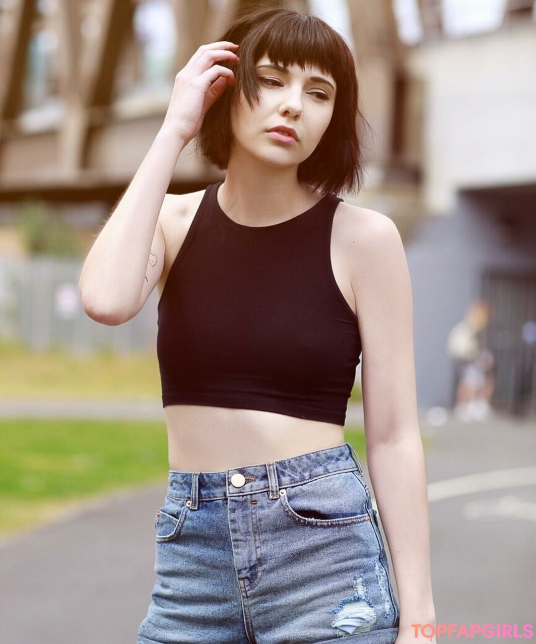 Foto di nudo di fuga di OnlyFans di Savannah Brown #45 Foto di nudo di fuga di OnlyFans di Savannah Brown #45