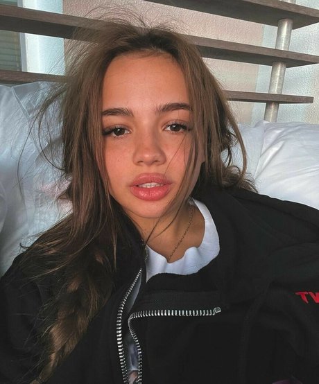 Valya Karnaval