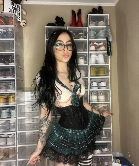 Foto di nudo di fuga di OnlyFans di Mikaelamvpoficial