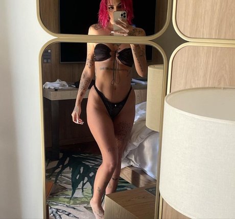 Azzy MC