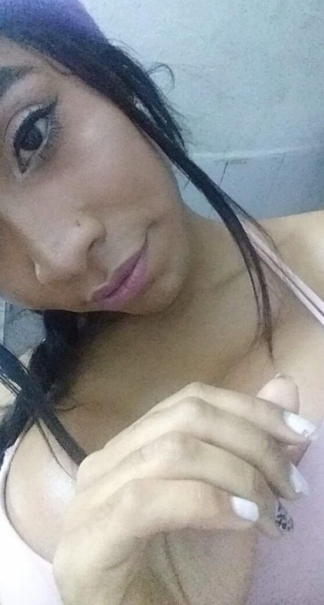 Foto di nudo di fuga di OnlyFans di Ashley Ocampo
