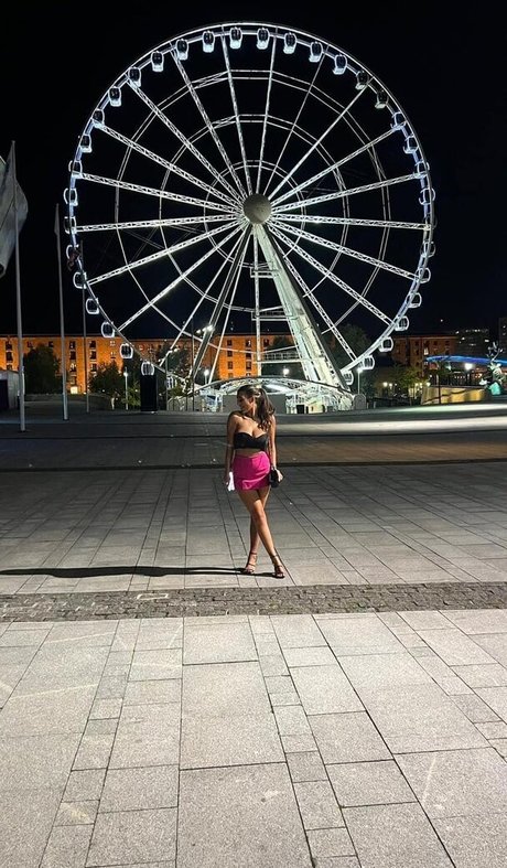 Foto di nudo di fuga di OnlyFans di Esme Deacon