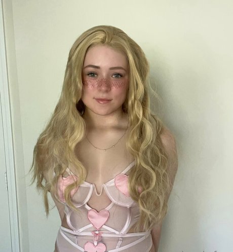 Foto di nudo di fuga di OnlyFans di Aurorabrookefree