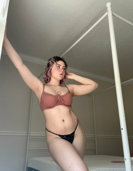 Foto di nudo di fuga di OnlyFans di Aurorabrookefree