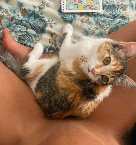 Foto di nudo di fuga di OnlyFans di Carla Figueira
