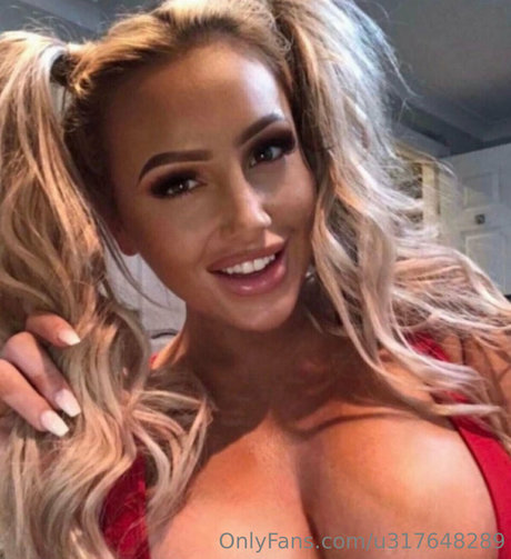 Foto di nudo di fuga di OnlyFans di Abigalexo