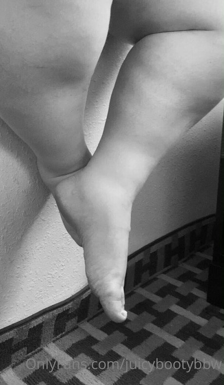 Foto di nudo di fuga di OnlyFans di Juicybootybbw