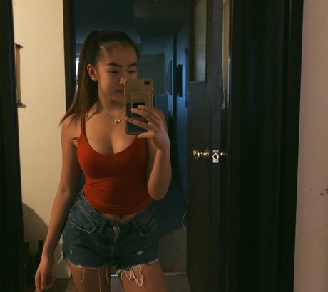 Foto di nudo di fuga di OnlyFans di Iyamliane