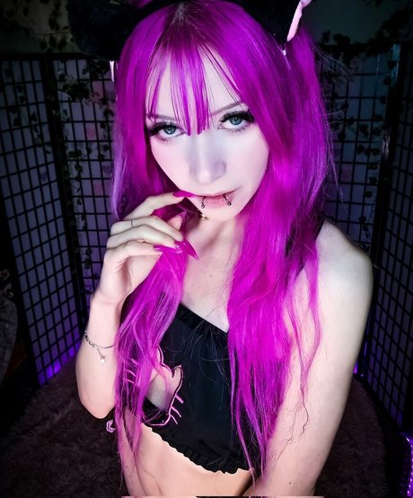 Foto di nudo di fuga di OnlyFans di Lily Angelicat