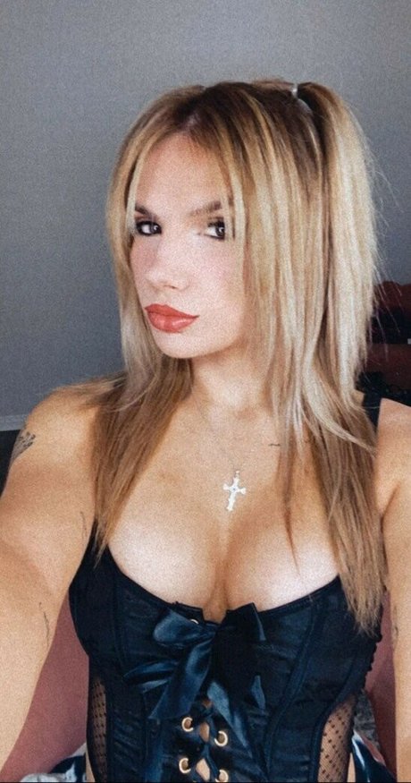 Foto di nudo di fuga di OnlyFans di Baileyspinn