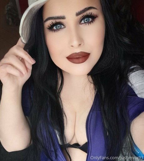 Foto di nudo di fuga di OnlyFans di Justjenna93