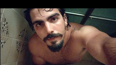 Foto di nudo di fuga di OnlyFans di Mister Lion