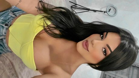 Foto di nudo di fuga di OnlyFans di Giovanna Silva