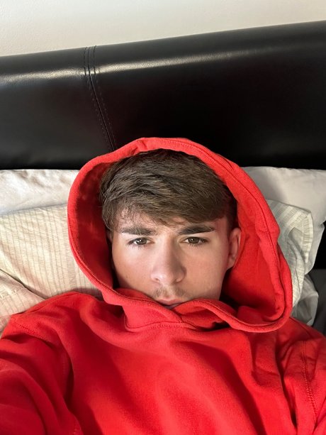 Foto di nudo di fuga di OnlyFans di Ethan Vine