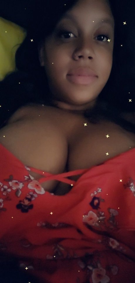 Foto di nudo di fuga di OnlyFans di Danni