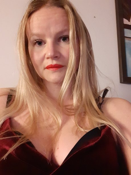 Nightgirl85
