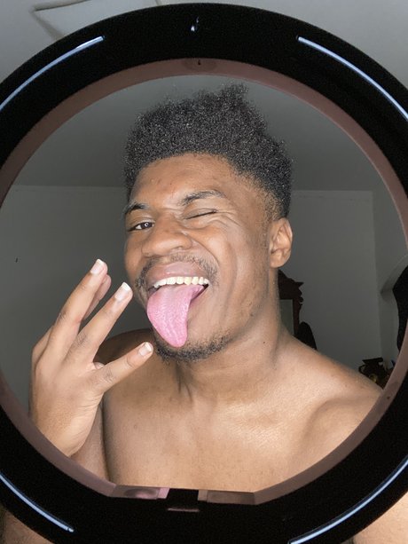 Foto di nudo di fuga di OnlyFans di Rae