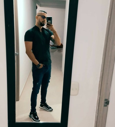 Foto di nudo di fuga di OnlyFans di Will Smth