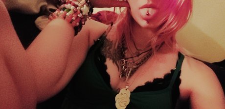 Foto di nudo di fuga di OnlyFans di Pinky