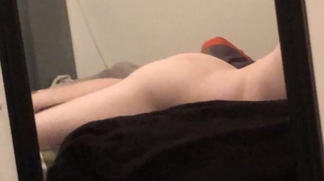 Foto di nudo di fuga di OnlyFans di Kieran Kuntz
