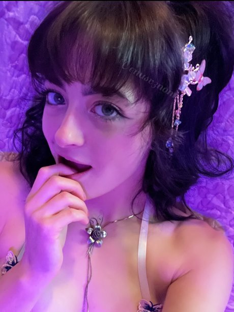 Foto di nudo di fuga di OnlyFans di Venus Venom