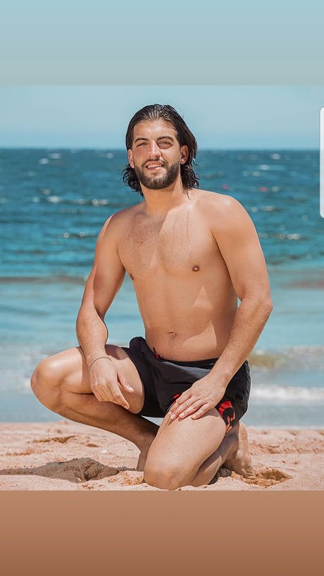 Foto di nudo di fuga di OnlyFans di Raphal Vill