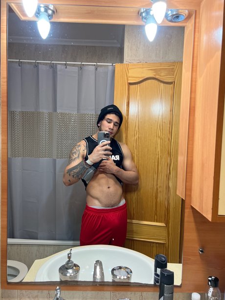 Foto di nudo di fuga di OnlyFans di Reno Boggi Vip 