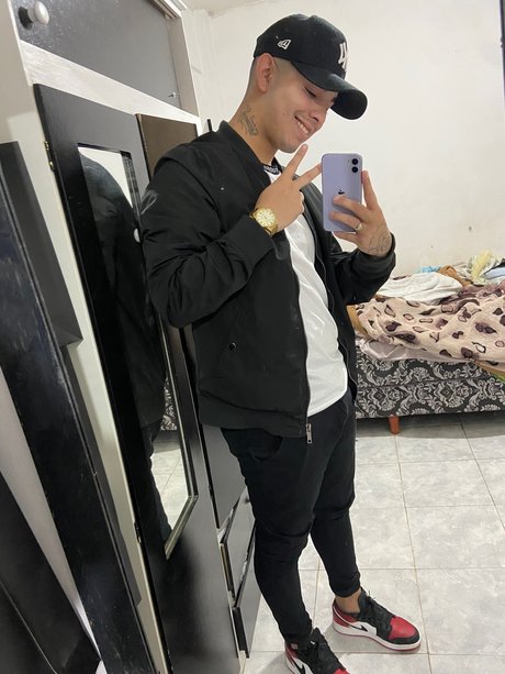 Foto di nudo di fuga di OnlyFans di Tahiel