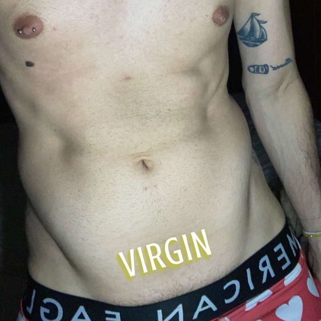 Foto di nudo di fuga di OnlyFans di Sebastian