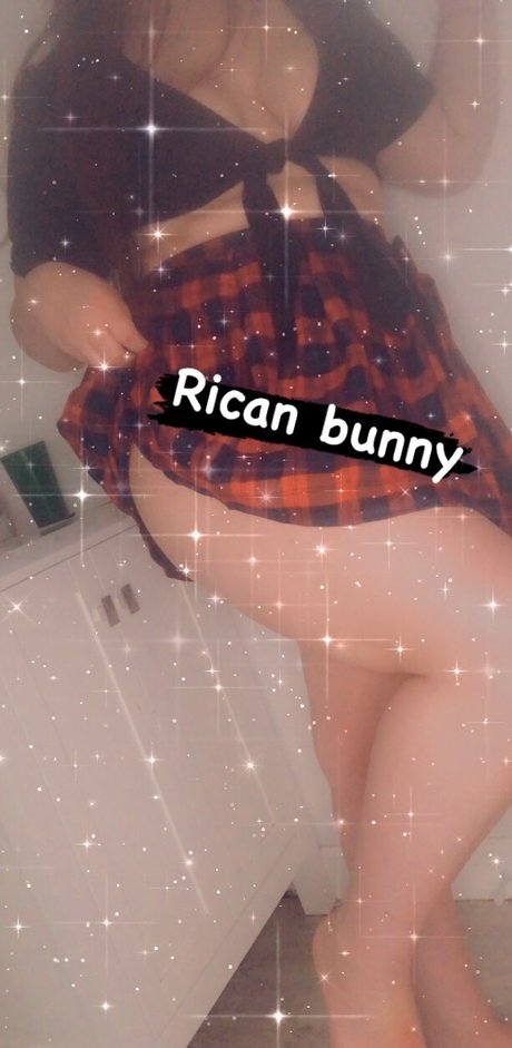 Foto di nudo di fuga di OnlyFans di Rican Bunny