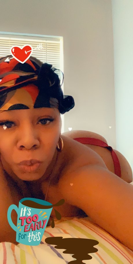 Foto di nudo di fuga di OnlyFans di Setgoodpassionet