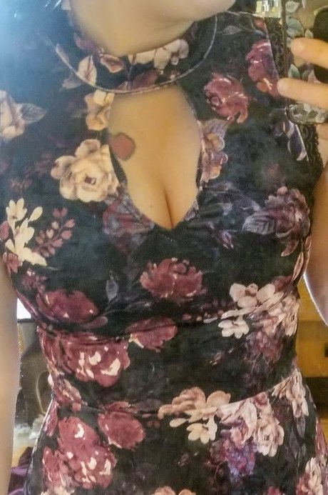 Foto di nudo di fuga di OnlyFans di Ehsi Tiarra