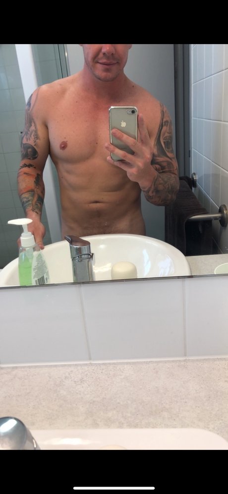 Foto di nudo di fuga di OnlyFans di Duffy