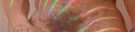 Foto di nudo di fuga di OnlyFans di My Queer Fans