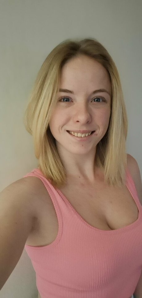 Foto di nudo di fuga di OnlyFans di Miaganzprivat