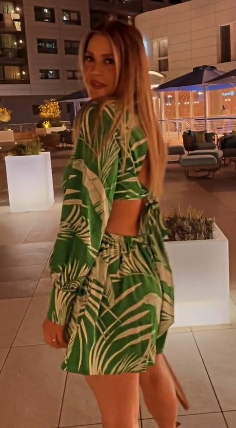 Foto di nudo di fuga di OnlyFans di Ella Anastasiou
