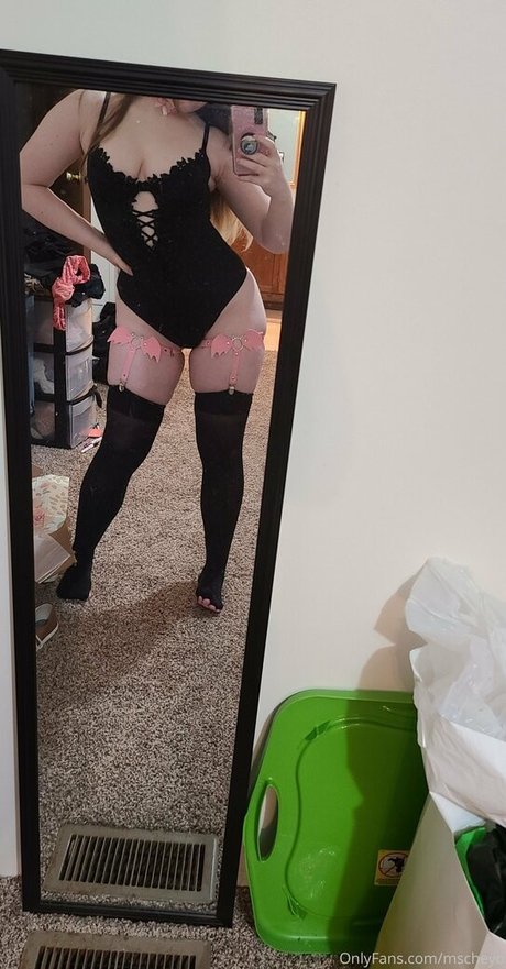 Foto di nudo di fuga di OnlyFans di Mscheyo