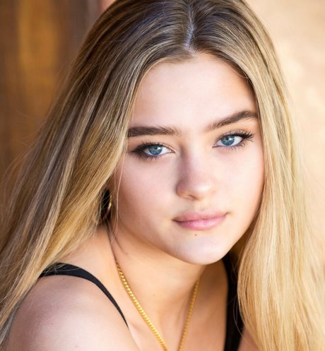 Lizzy Greene