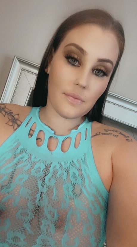 Foto di nudo di fuga di OnlyFans di Sunshiine2217