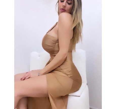 Anna Riano