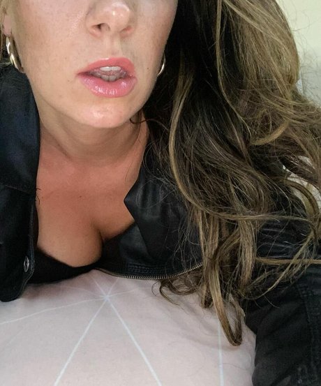 Foto di nudo di fuga di OnlyFans di Scarlet Storm