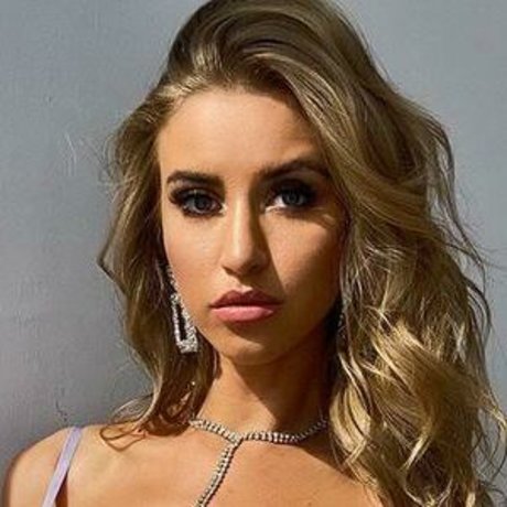 Modelnana