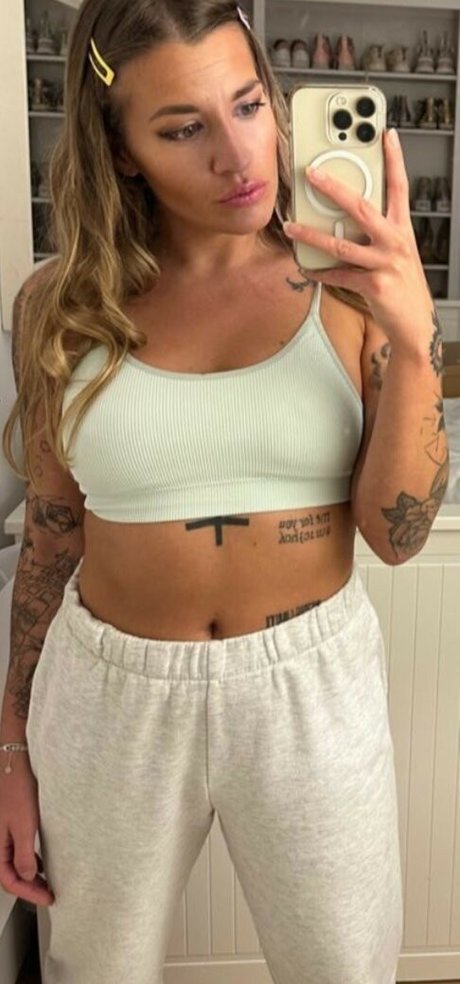 Silvia And Eveline Dellai