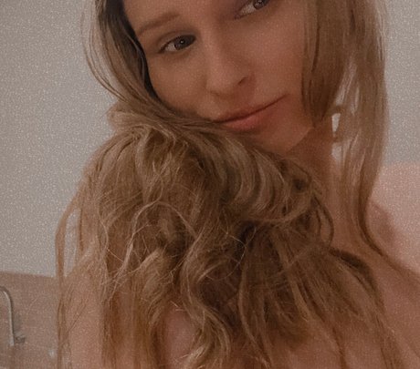 Foto di nudo di fuga di OnlyFans di Cobyymj