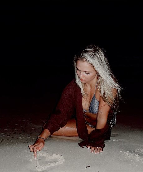 Julia Hart