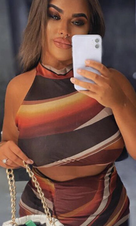 Nicole Barker