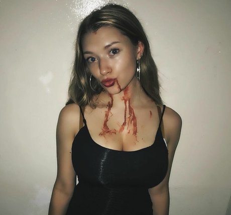Foto di nudo di fuga di OnlyFans di Sara Brooks